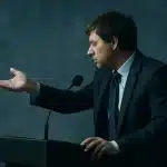 Jean-Luc Lemoine riposte à Bernard Montiel: uppercut verbal après l'accusation de pleurnicherie