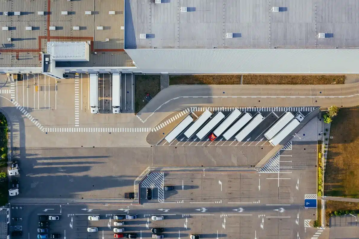 Composants de batterie et chaîne d'approvisionnement en environnement industriel